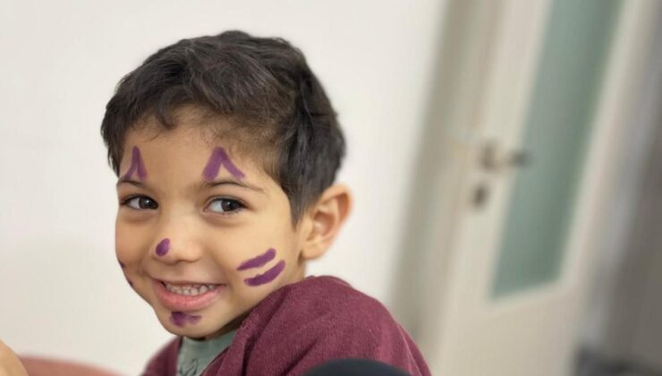 3 yaşındaki Beykan hayatta kalabilmek için acil ilik nakli bekliyor