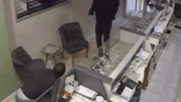 70 bilezik çalan hırsızın özel harekat polisi olduğu ortaya çıktı! Parmak izi gerçeği ortaya çıkardı