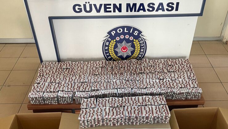 Adana’da panelvanda 34 bin sentetik hap ele geçirildi: Sürücü tutuklandı