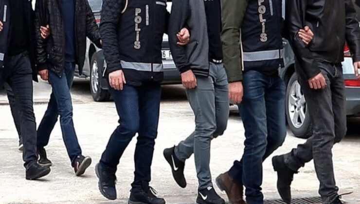 Adana'da 1 kişiyi bıçaklayarak öldürdüğü iddia edilen zanlı tutuklandı