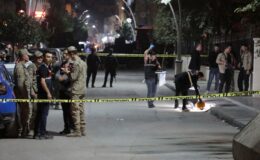 Adliye önünde silahlı saldırı: 1 ölü, 1 ağır yaralı