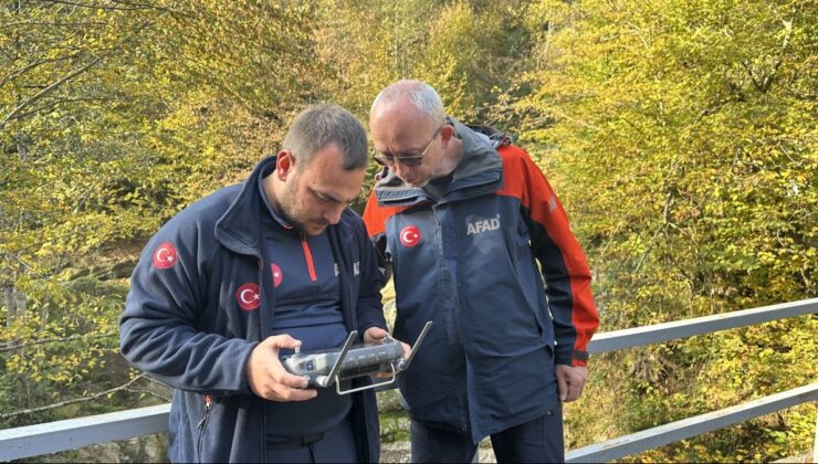 Anne ve oğul sırra kadem bastı