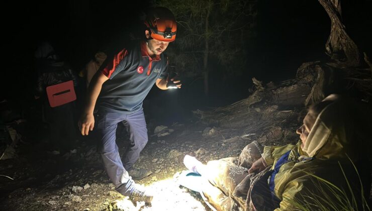 Antalya’da dağlık alanda mahsur kalan Ukraynalı kadın kurtarıldı