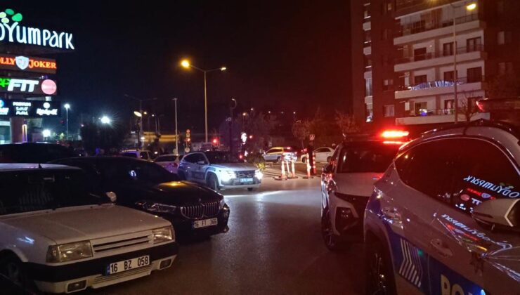 AVM’de bekçilere silah gösteren şüpheli gözaltına alındı