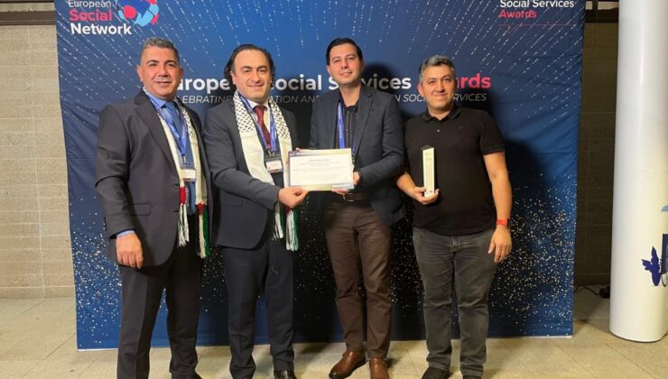 Bağcılar Belediyesi’ne Avrupa Sosyal Hizmetler Ödülü verildi!