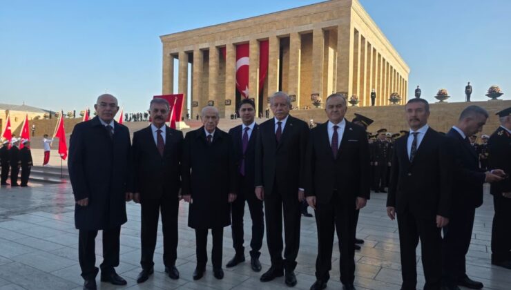 Bahçeli’den Anıtkabir fotoğrafı