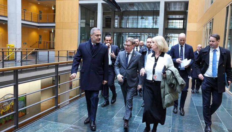 Bakan Fidan’dan Berlin’de Federal Meclis ziyareti