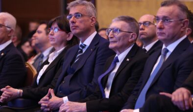 Bakan Memişoğlu, 11. Türk Tıp Dünyası Kurultayı’na katıldı