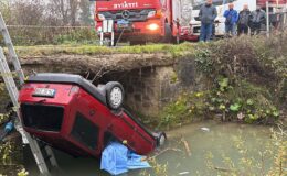 Bartın’da otomobil dereye devrildi: Karı koca boğularak can verdi