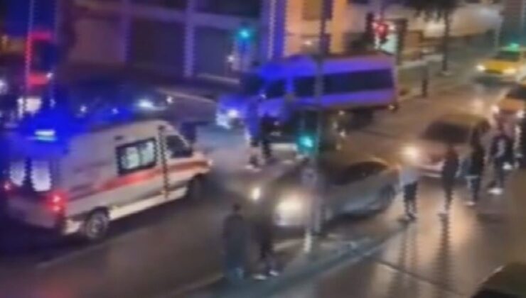 Bayrampaşa'da yolcu otobüsü ile otomobil çarpıştı: Yaralılar var