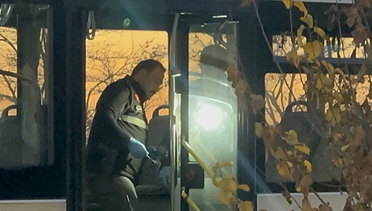 Belediye otobüsünde 'yan baktın' cinayeti! Karısının gözleri önünde…