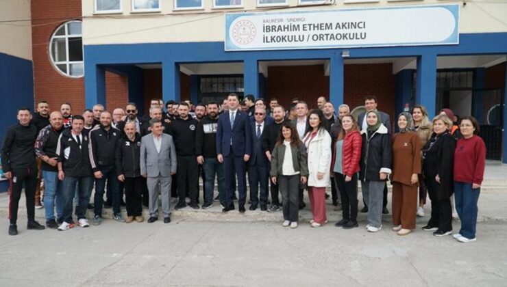 Beşiktaş derneklerinden Sındırgı’ya destek