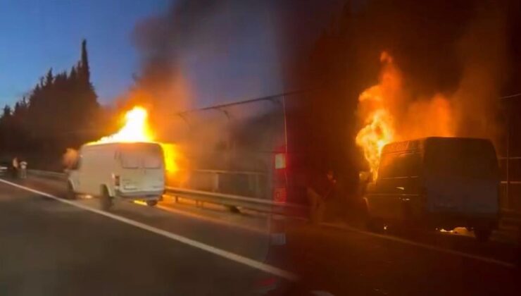 Beşiktaş’ta seyir halindeki minibüste yangın