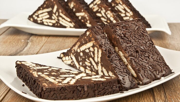 Bir pasta zehirlenmesi daha: Bu kez 12 kişi hastanelik oldu!