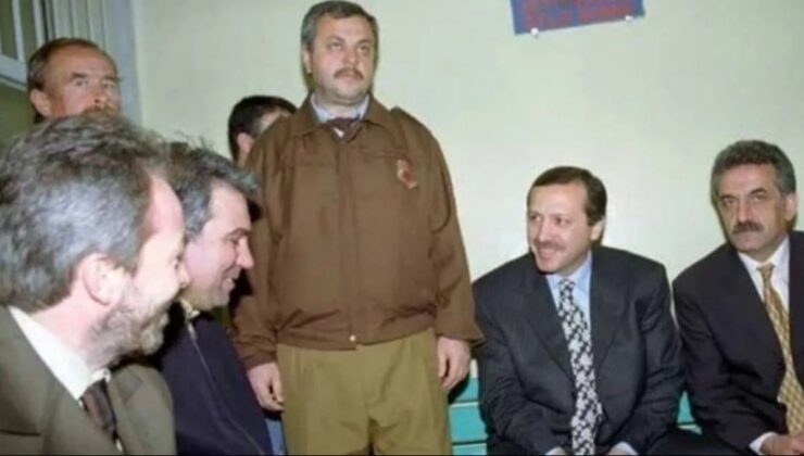 Burada elim kolum bağlı, bana vuruyorlar