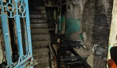 Bursa’da alkollü adam evini ateşe verdi