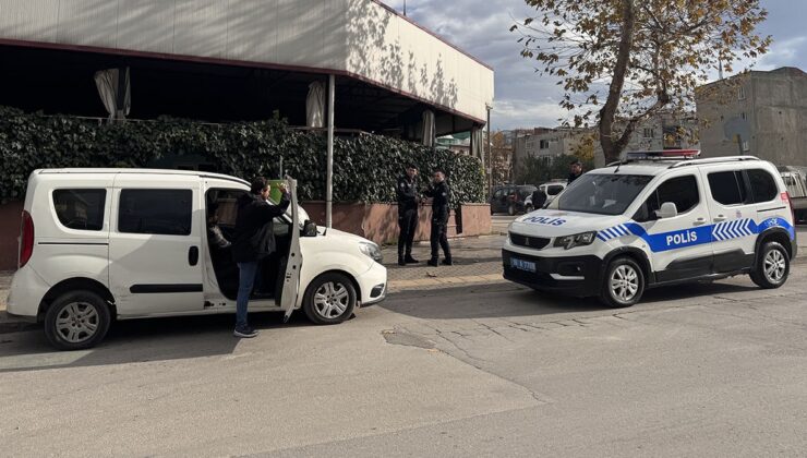 Bursa’da kıraathanede eski damat kavgası: Tüfek dipçiğiyle darbedilip bıçaklandı
