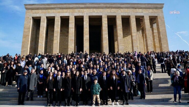 Çağdaş Yaşamı Destekleme Derneği Çağdaş Gençlik Geleneksel Anıtkabir Buluşması’nın 17’ncisi yapıldı