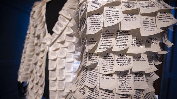 Cambridge Sözlüğü, 2025 yılının kelimesini açıkladı