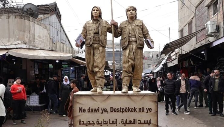 Canlı PKK heykelleri