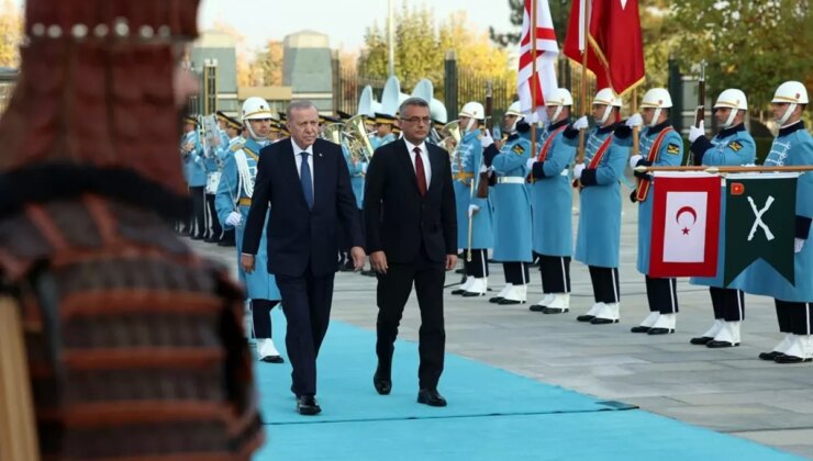 Cumhurbaşkanı Erdoğan, KKTC Cumhurbaşkanı Tufan Erhürman’ı resmi törenle karşıladı