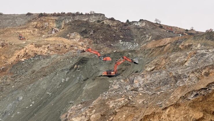 Göçük altında kalan şantiye müdürü 7 gündür aranıyor