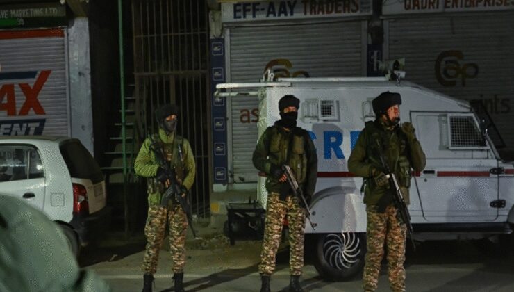 Hindistan’da karakolda patlama: Ölü ve yaralılar var