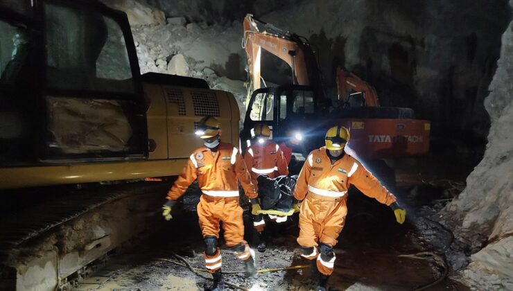 Hindistan'da taş ocağında göçük: 1 ölü