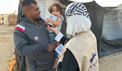 İnsan Vakfı, Gazze’de umudu yaşatmaya devam ediyor