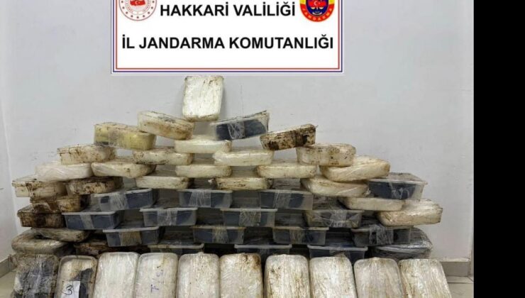 İran sınır hattında 81 kilo 133 gram uyuşturucu ele geçirildi
