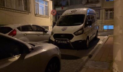 İstanbul’un orta yerinde kanlı infaz! Evinin önünde yaylım ateşi açtılar