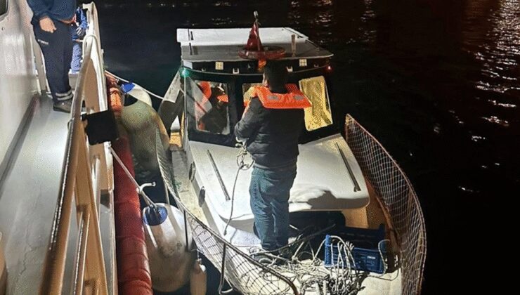 İstanbul'da arızalanan 2 tekne kurtarıldı
