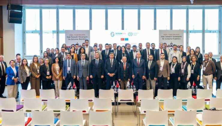 İzmir Büyükşehir Belediyesi açık ofise geçiyor: 'Makam odalarını kaldırıyoruz'