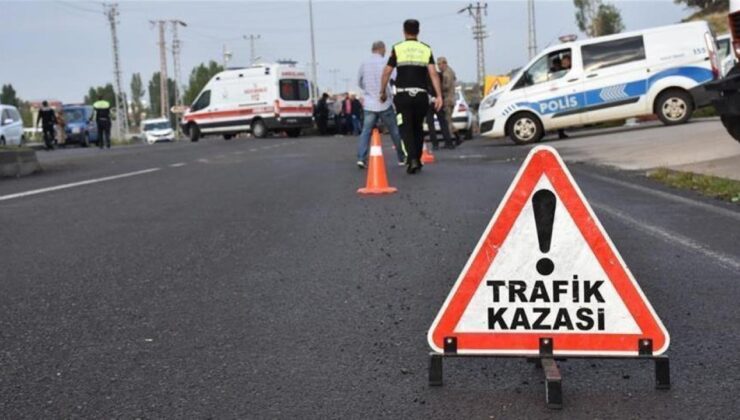 İzmir’de feci motosiklet kazası: 1 ölü, 2 yaralı