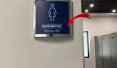 Kadın WC tabelası gitti, yerine gelen bir hayli ilginç