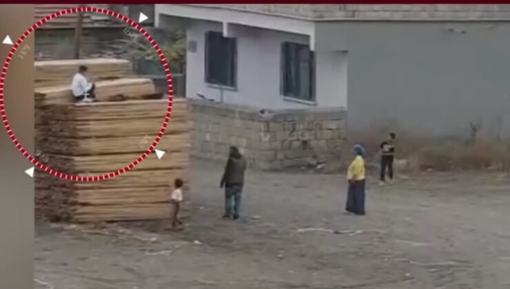 Kayseri'de bir aile gördüğü herkesi taşlıyor!