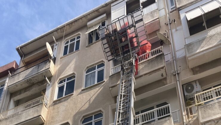 Kocaeli'de kolonlarında çatlak belirlenen 5 katlı bina mühürlendi