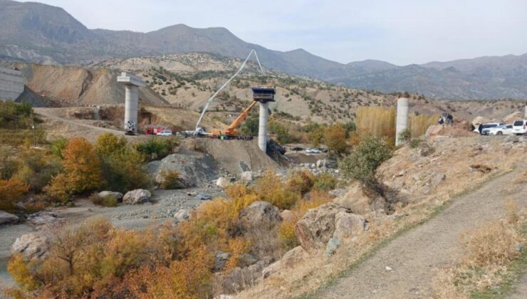 Köprü inşaatında çökme! 3 ölü, 2 yaralı