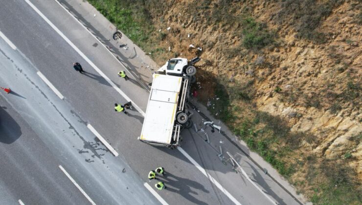 Kuzey Marmara Otoyolu’nda zincirleme kaza: Aynı firmadan iki kamyon…