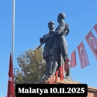Malatya'da Atatürk heykelindeki eksik bayrak figürü