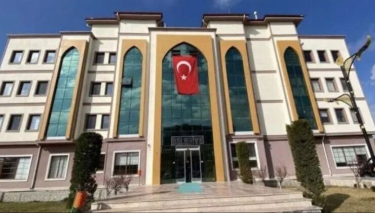 MHP’de zehir zemberek istifa