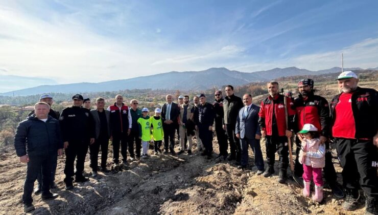 Milli Ağaçlandırma Günü’nde İHH’dan çiftçilere fidan desteği