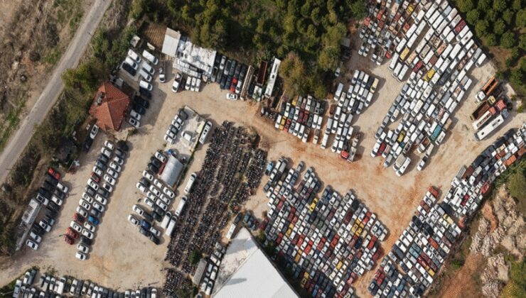 Milyonluk araçlar çürümeye terk edildi