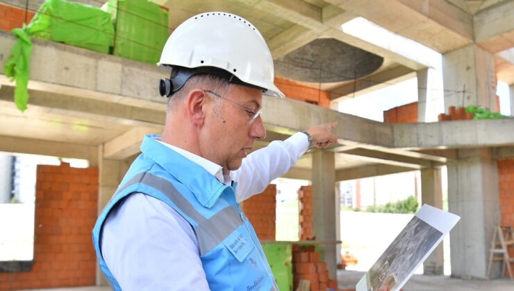 Murat Çalık: Daha özgür kentlerde bulaşacağımıza olan inancımızı koruyorum