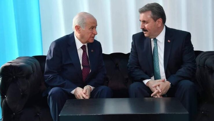 Mustafa Destici gemileri yaktı