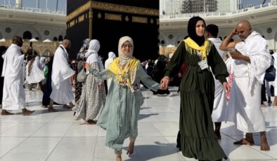 Nadir görülen gen hastası Esma, Kabe hayaline kavuştu