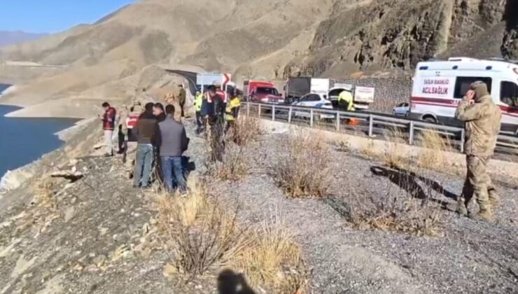 Otomobil baraj gölüne yuvarlandı, zamanla yarış başladı!