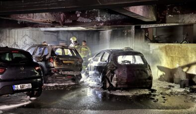 Otoparkta yangın paniği: 3 araç hasar gördü, 18 kişi tahliye edildi
