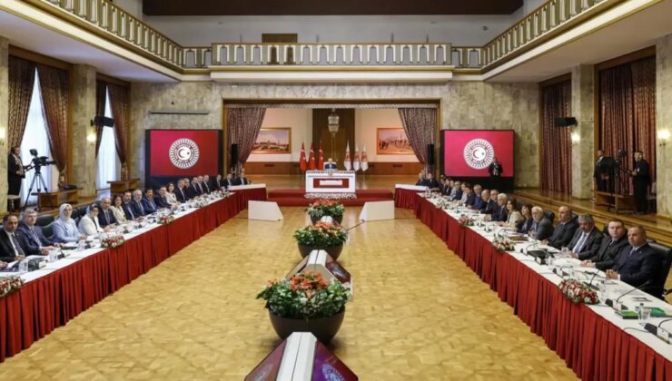 Oy çokluğuyla kabul edildi! Süreç Komisyonu İmralı’ya gidiyor