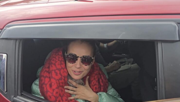 Oyuncu Özgü Namal trafik kazası geçirdi